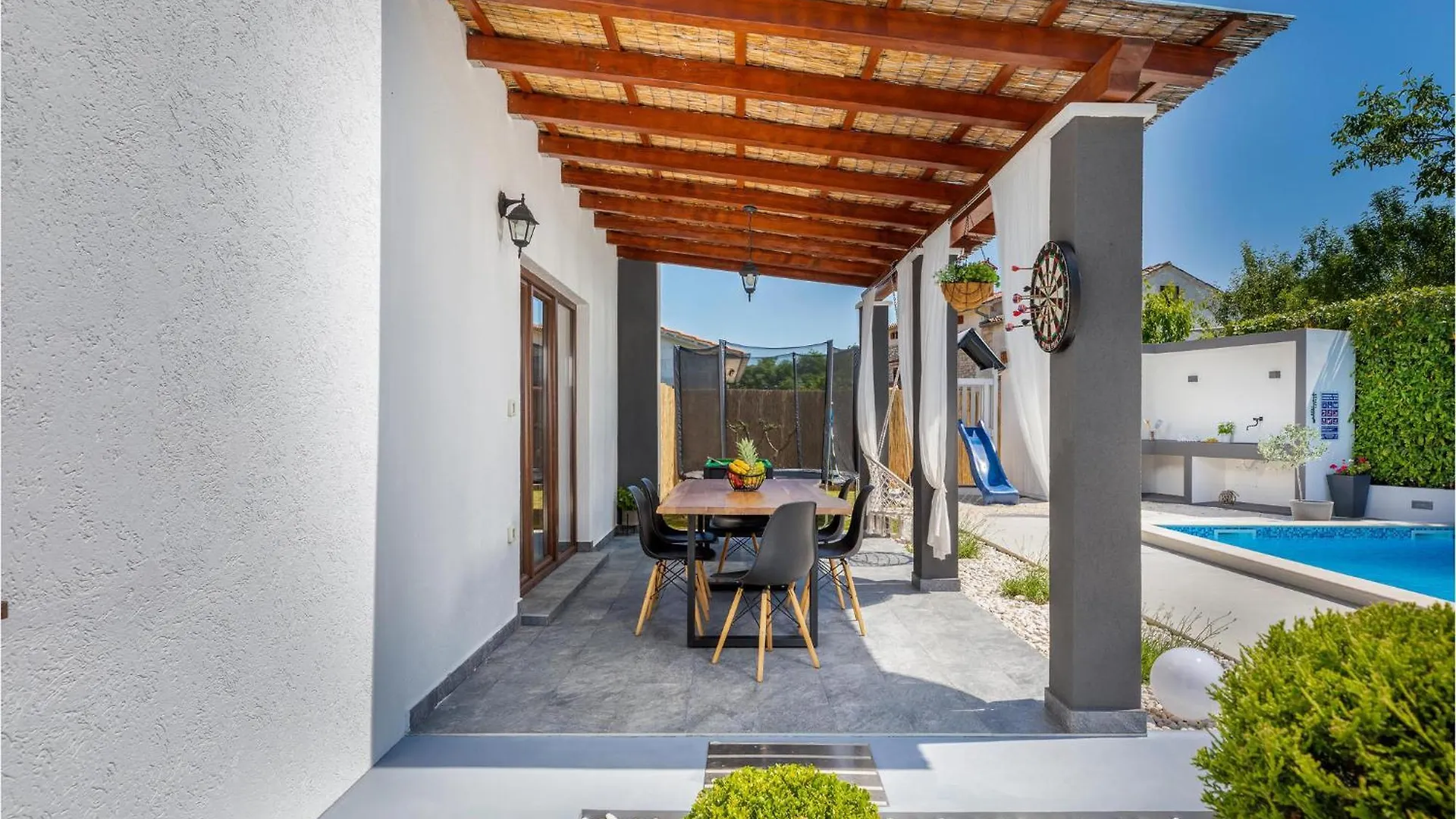 Awesome Apartment In Svetvincenat With Wifi
