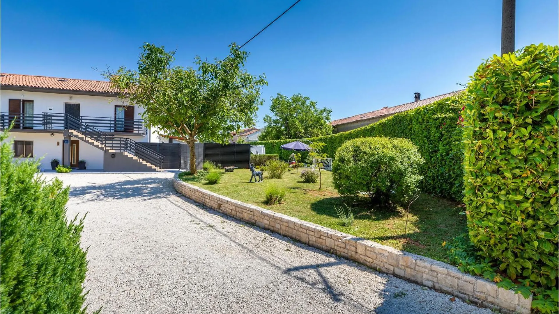 Awesome Apartment In Svetvincenat With Wifi